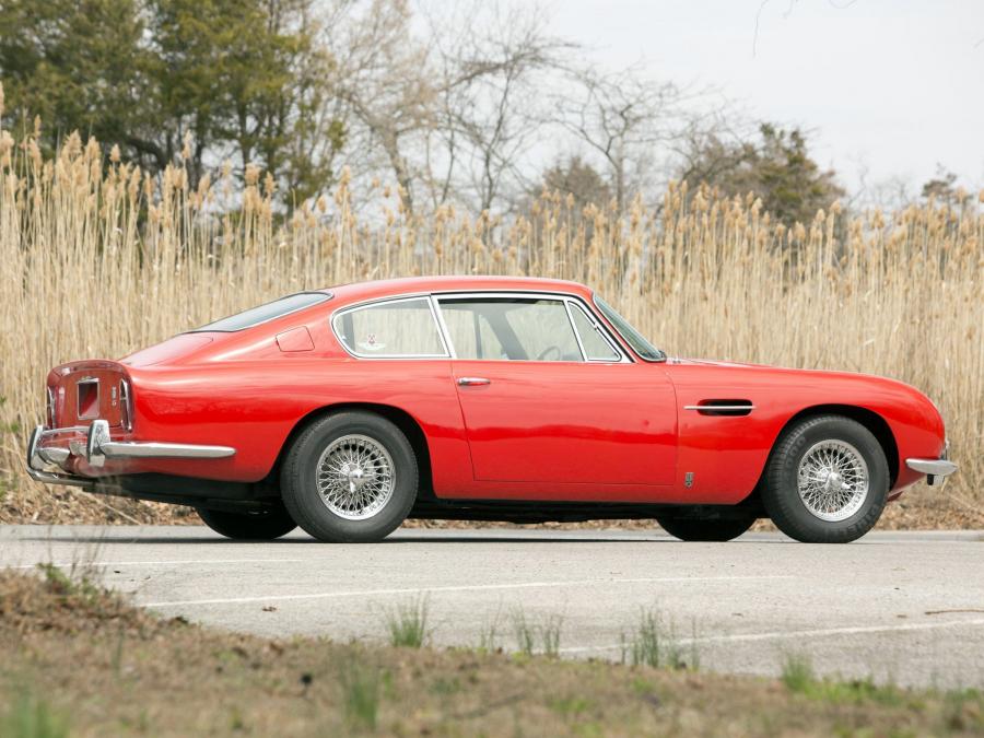  Aston Martin DB6 1965 года  (фото 23 из 27)